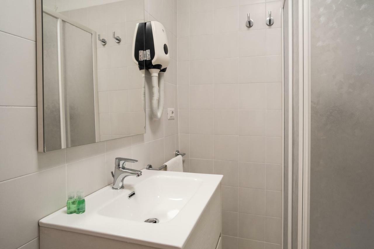 Minerva Monks Inn Рим Екстер'єр фото