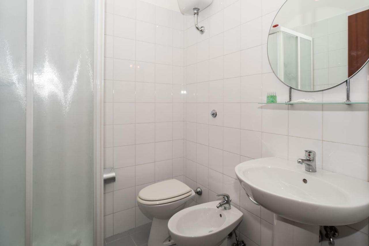 Minerva Monks Inn Рим Екстер'єр фото